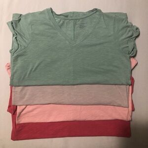 Max Studio Favorite Tee v-neck tops - bundle of 4